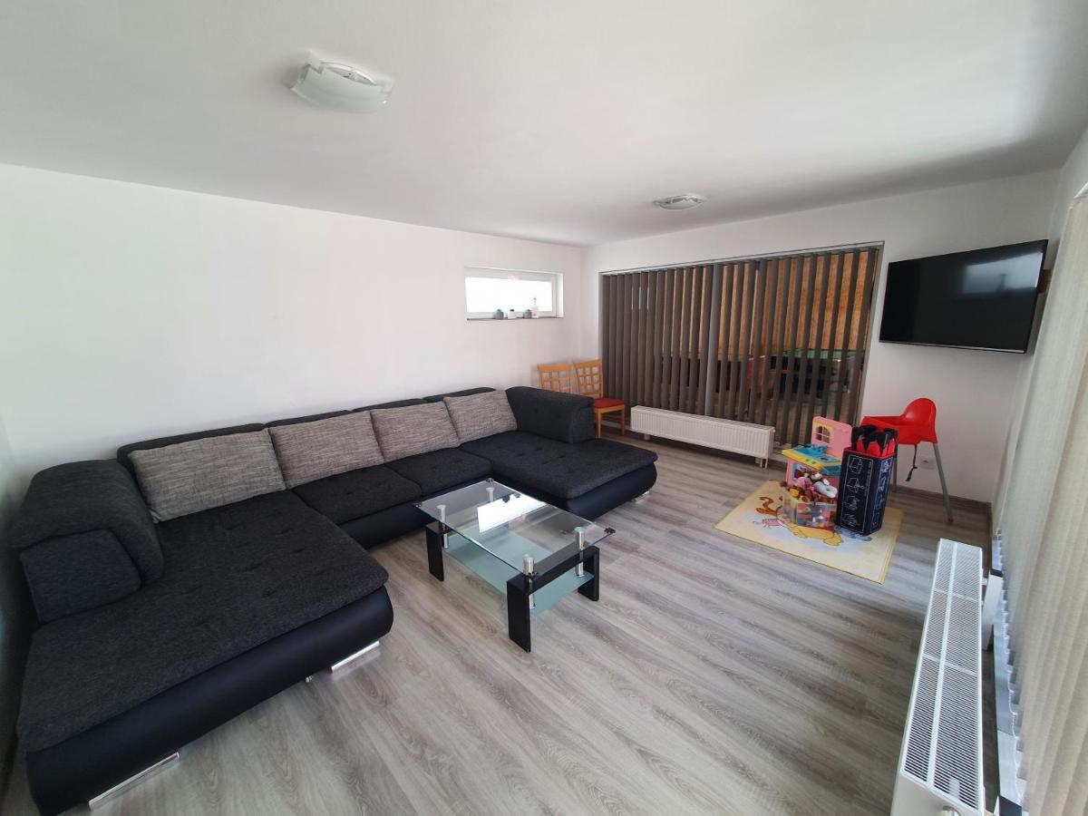 Apartmanovy Dom Stela Bešeňová Kültér fotó