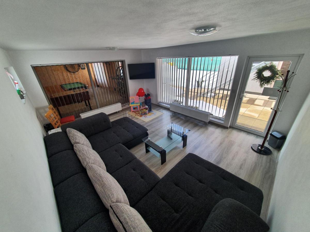 Apartmanovy Dom Stela Bešeňová Kültér fotó