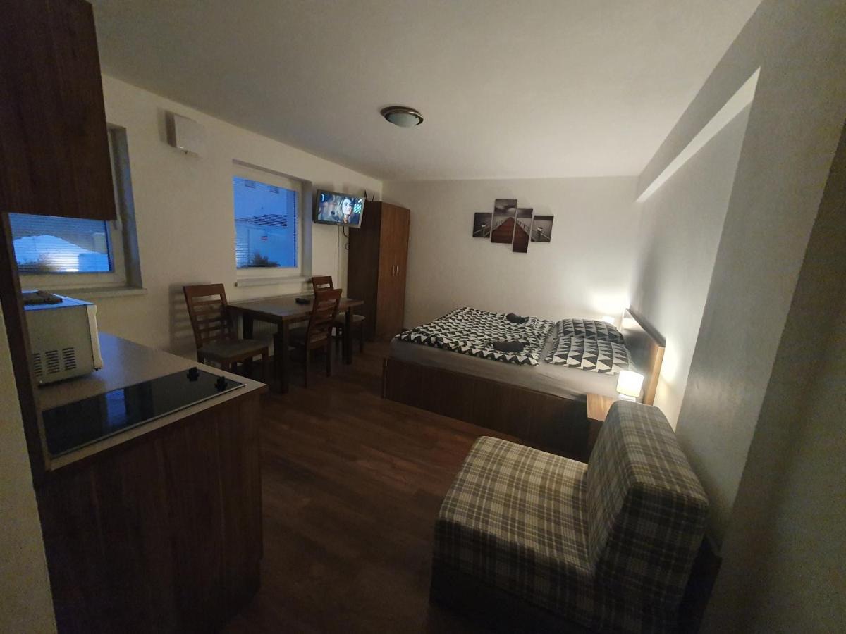 Apartmanovy Dom Stela Bešeňová Kültér fotó