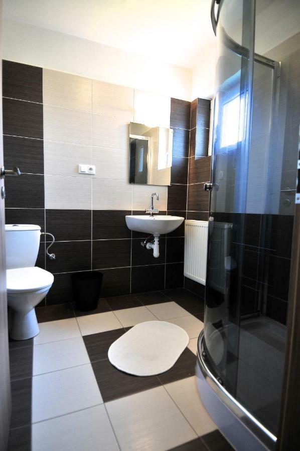 Apartmanovy Dom Stela Bešeňová Kültér fotó