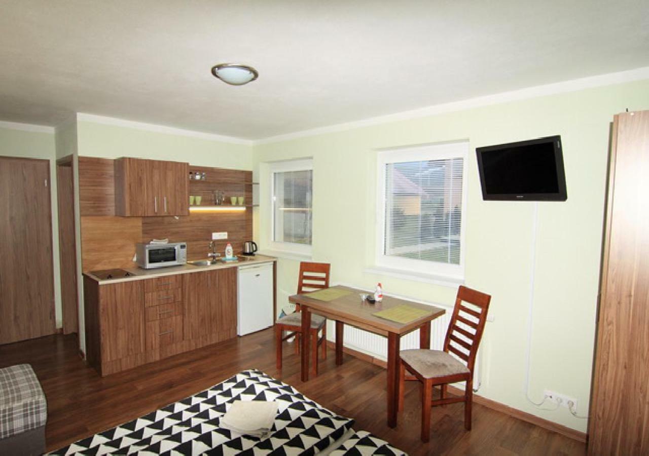 Apartmanovy Dom Stela Bešeňová Kültér fotó