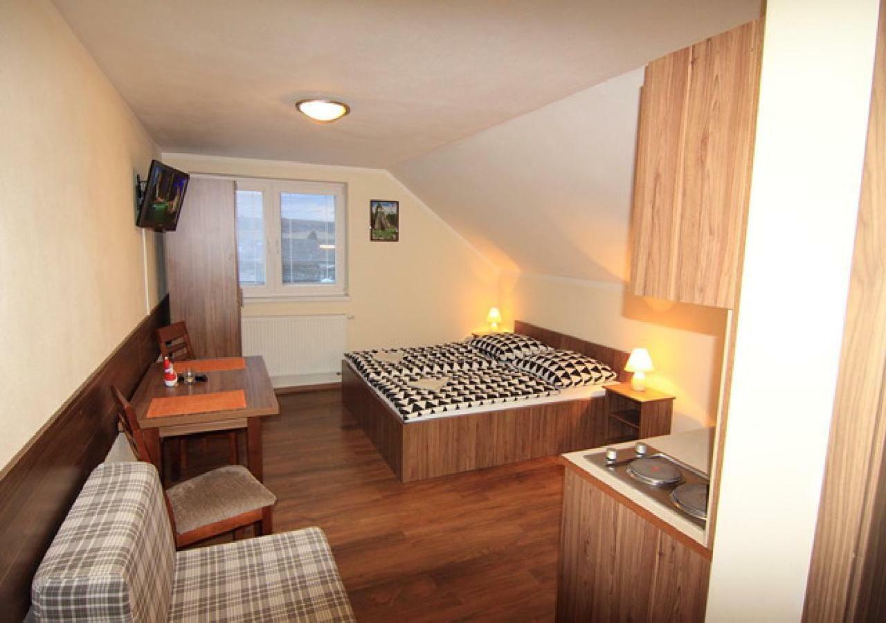 Apartmanovy Dom Stela Bešeňová Kültér fotó