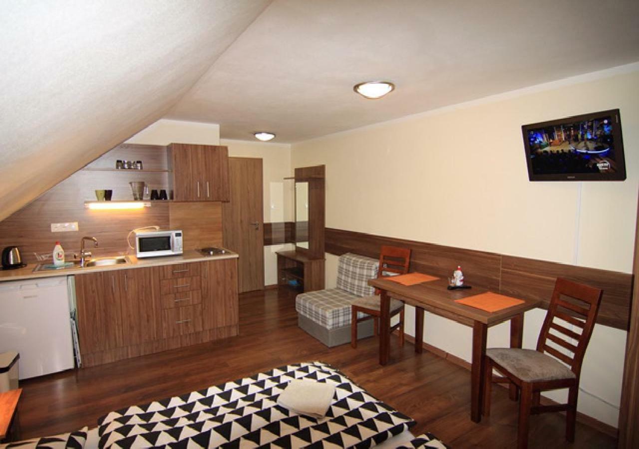 Apartmanovy Dom Stela Bešeňová Kültér fotó