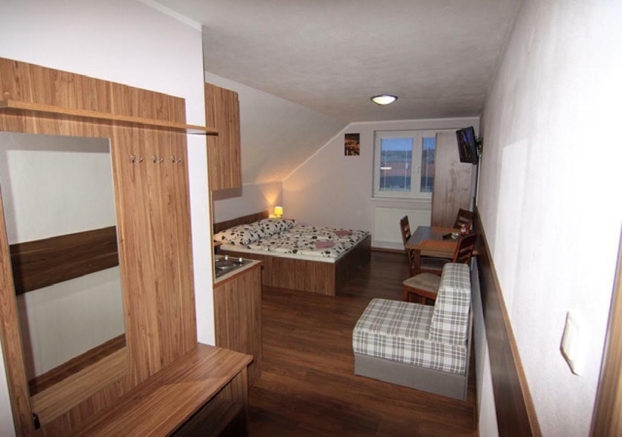 Apartmanovy Dom Stela Bešeňová Kültér fotó